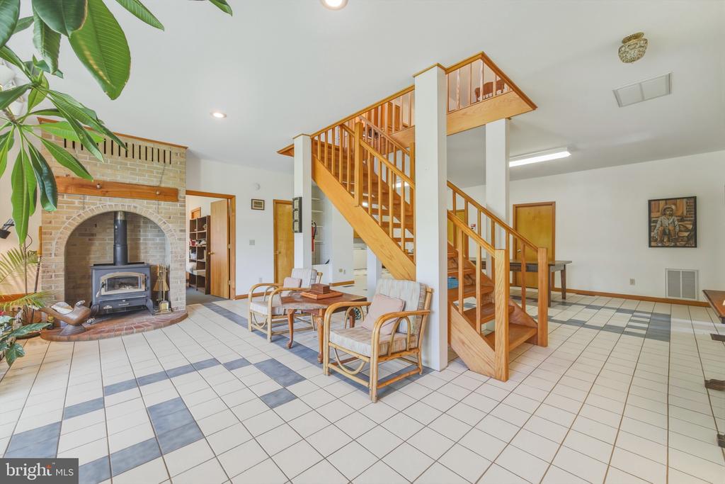 1639 SUGAR HILL ROAD