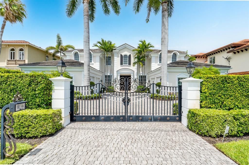 485 NE Spanish Trail Trail