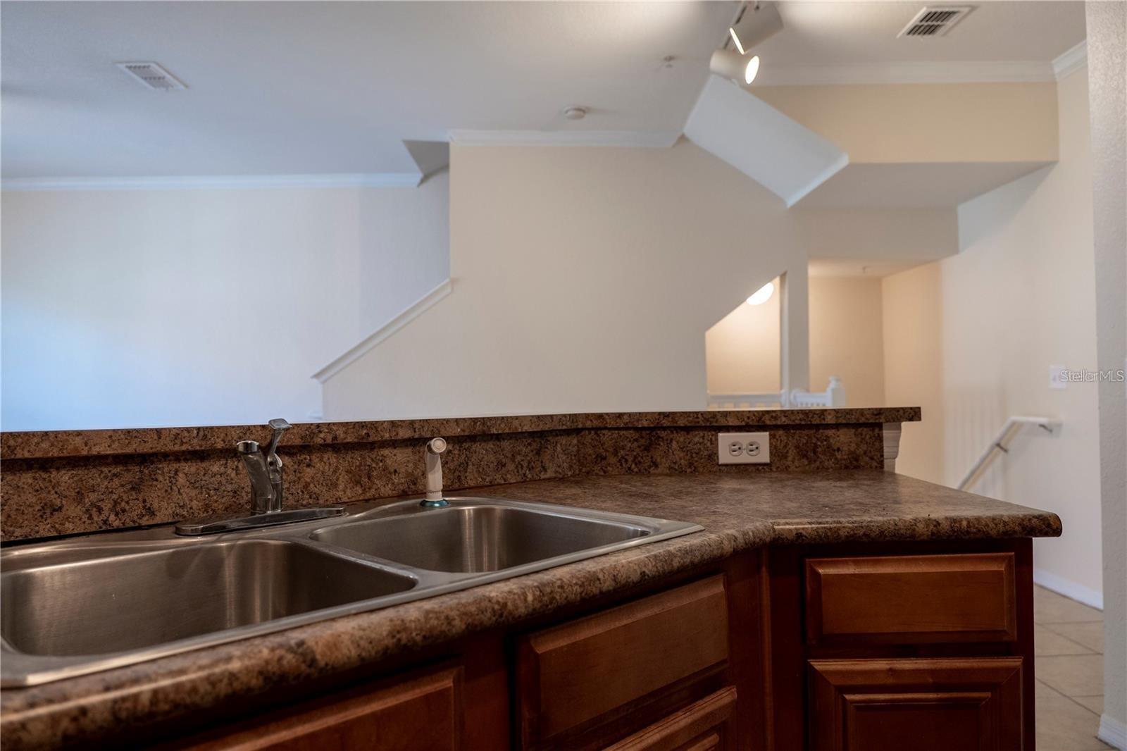 6125 METROWEST BOULEVARD Unit: 110