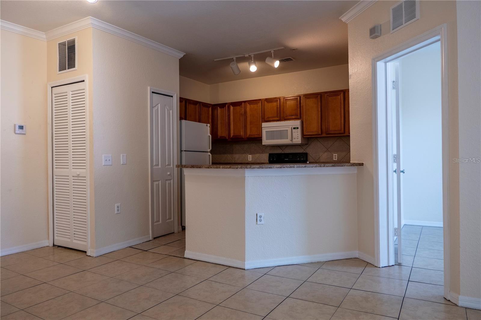 6125 METROWEST BOULEVARD Unit: 110