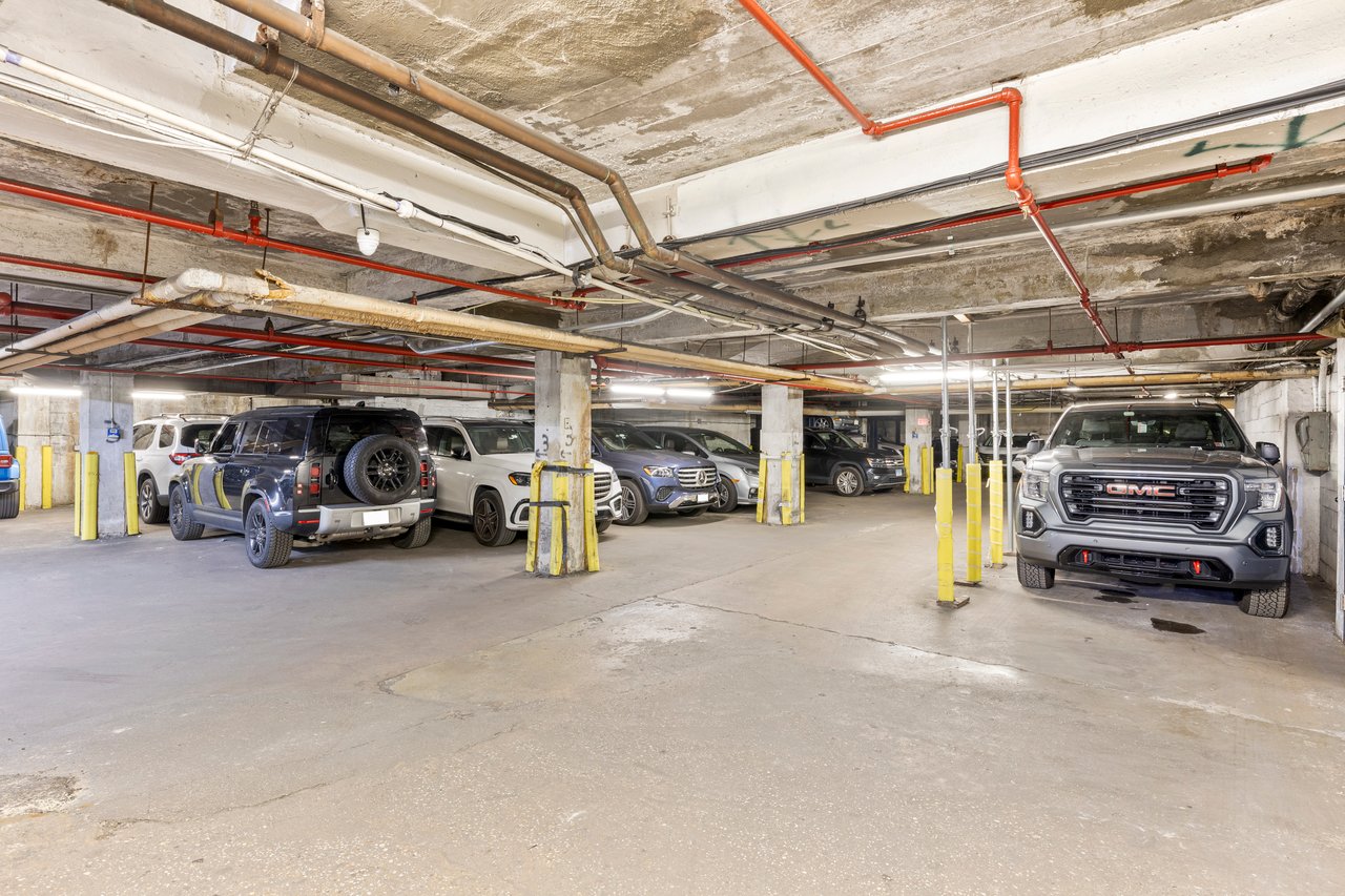 80 Park Avenue - Garage