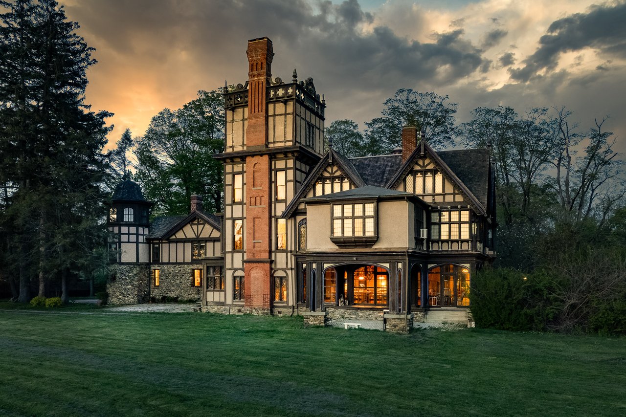 618 Quaker Hill Road