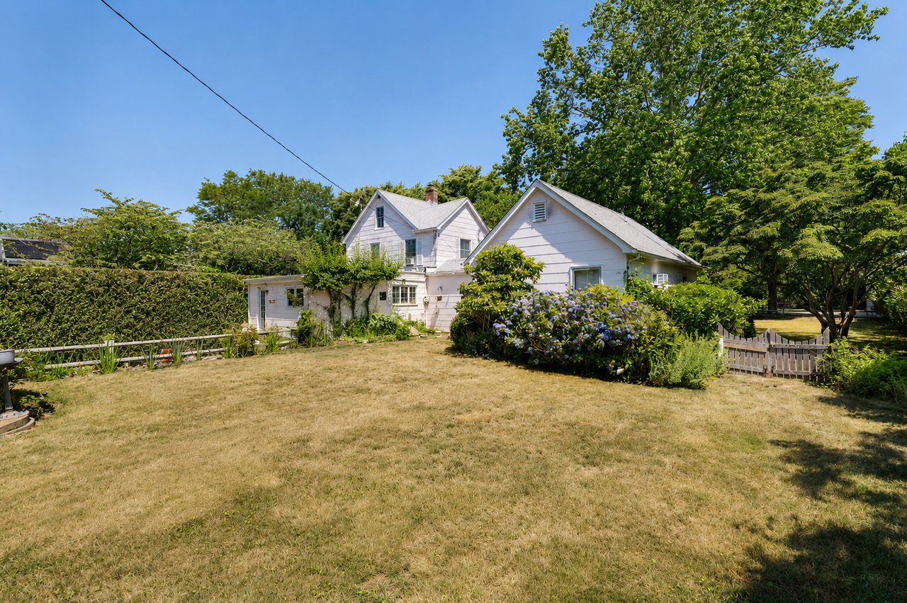 93 Buell Lane, East Hampton