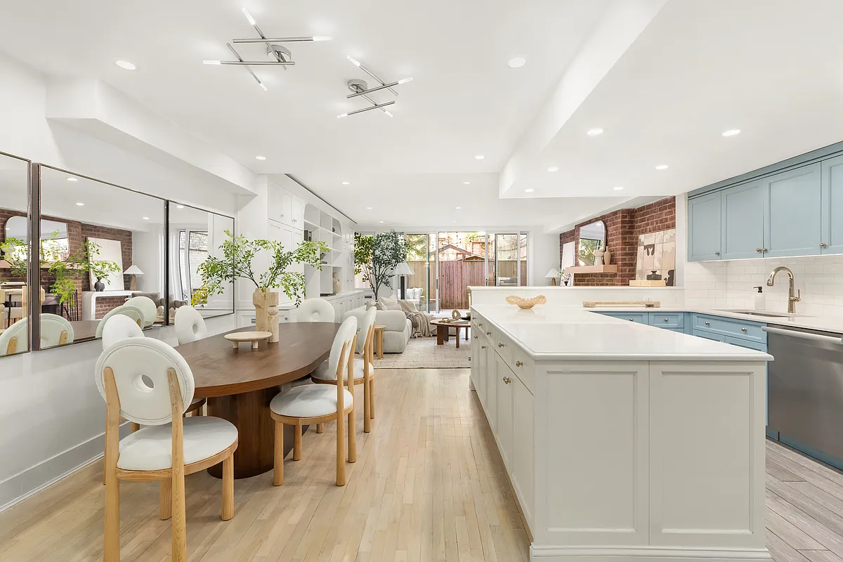 31 West 93rd Street Unit: 1D
